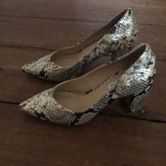 Steve Madden Block Heel Snake Print heels size 8.5 - Picture 2 of 3